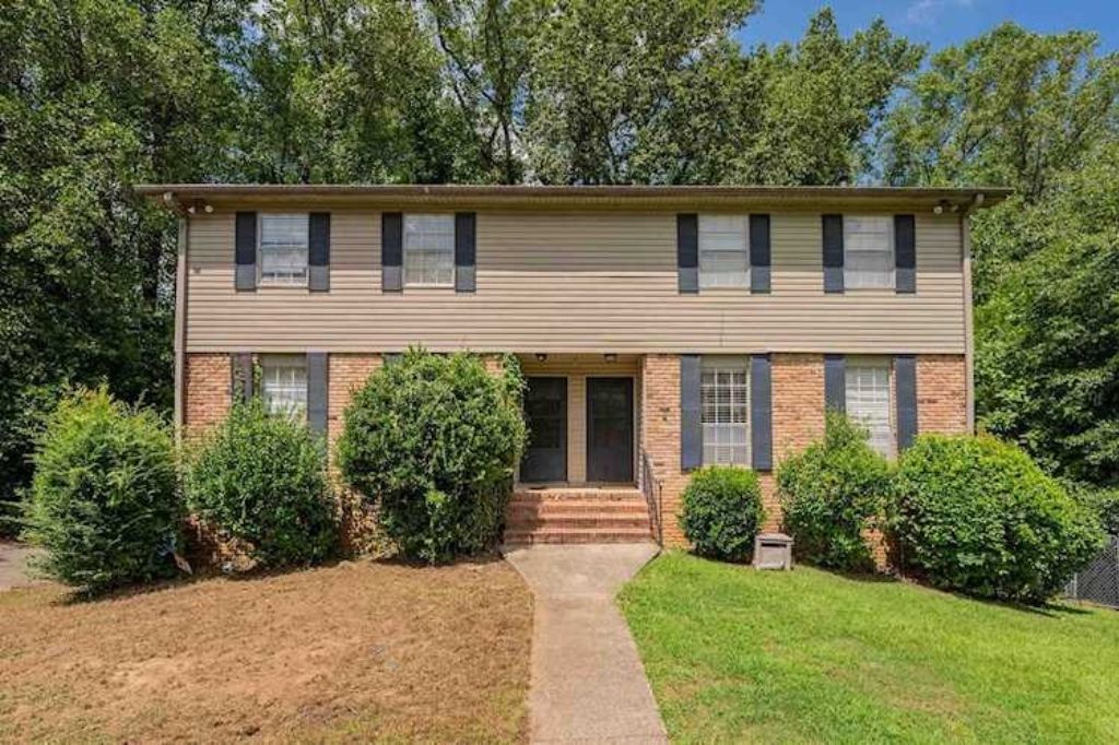 2521 Hawksbury Lane