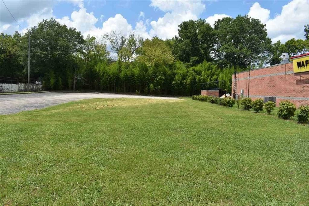 2206 Center Point Parkway