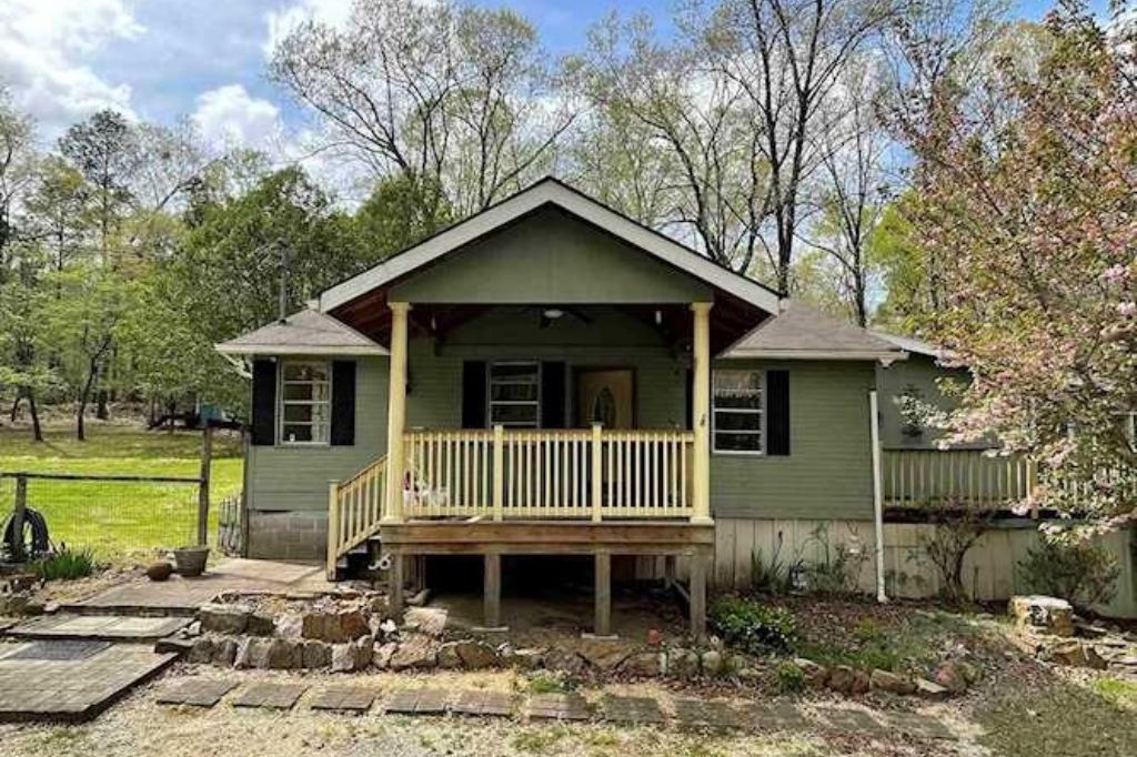 300 Dogwood Drive