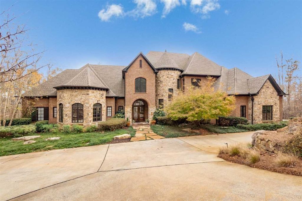 1354 Greystone Crest