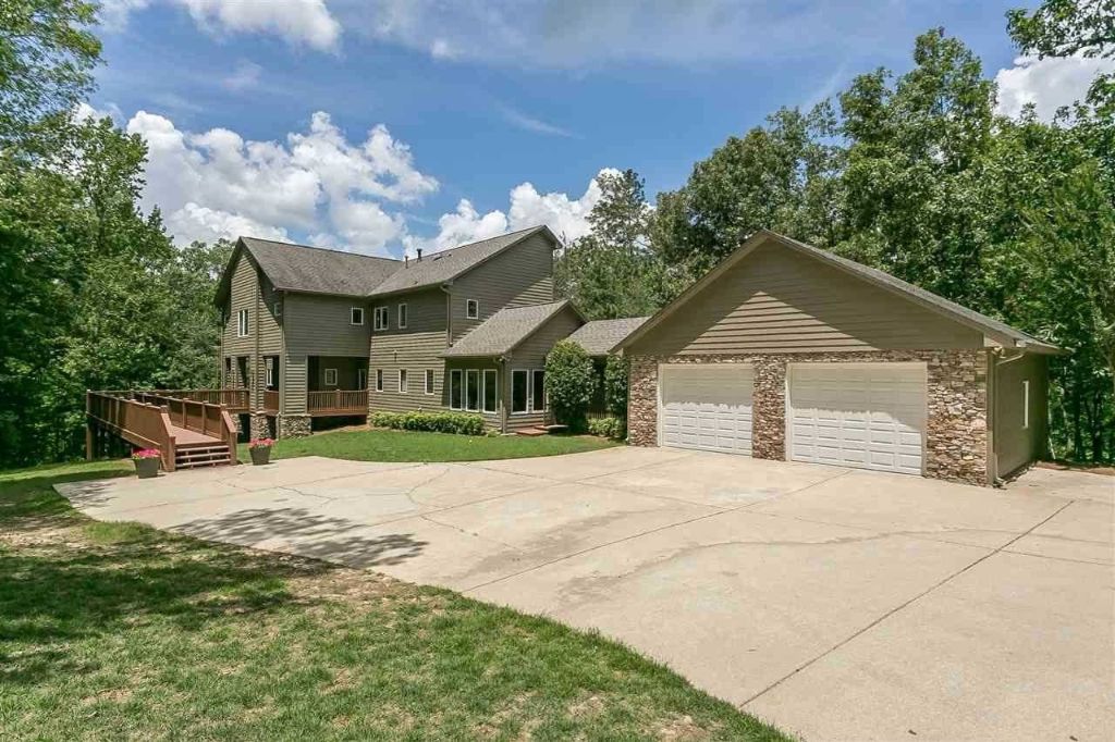 2775 Saddle Creek Trl