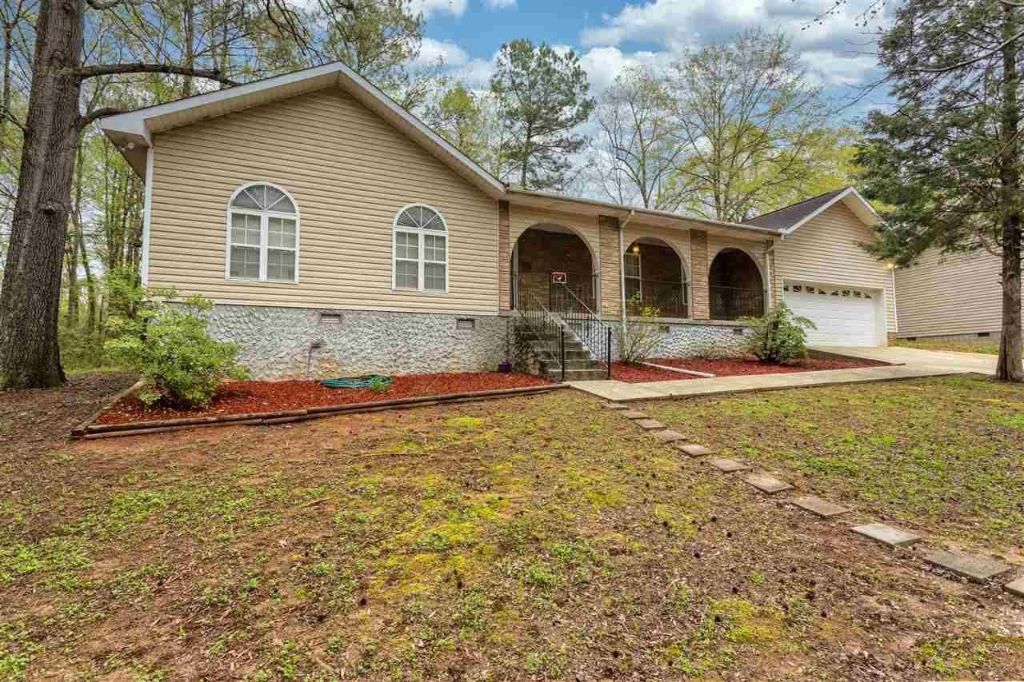 20 Oak Ln