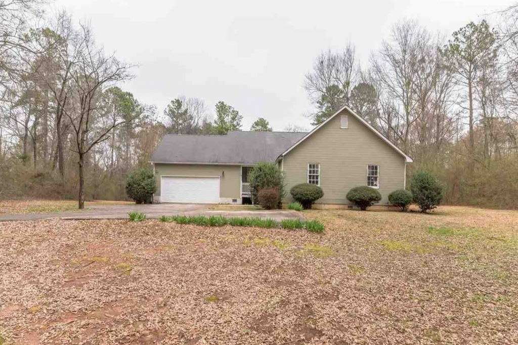 65 River Oaks Dr