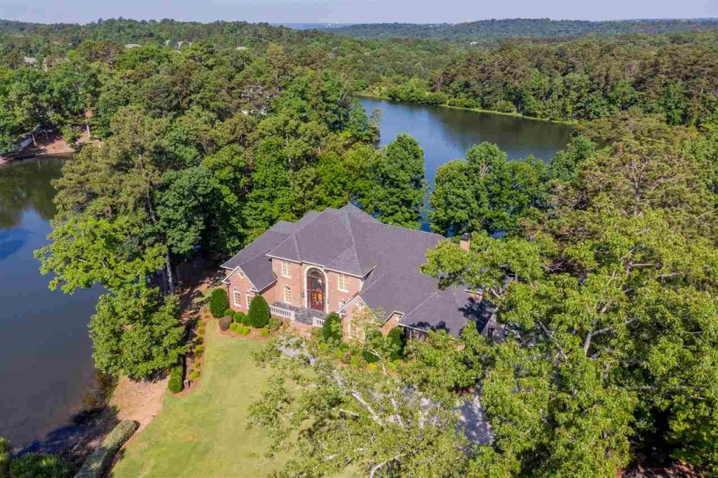 2206 Lake Heather Cir